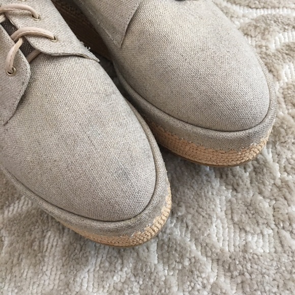 Stuart Weitzman Kent Platform Espadrilles - Picture 14 of 16